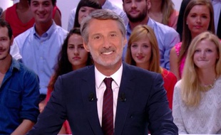Capture d'écran du «Grand journal» de Canal+, présenté par Antoine de Caunes le 26 août 2013.