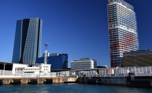 La tour La Marseillaise, par Jean Nouvel, lors d'une visite presse, un jour avant son inauguration