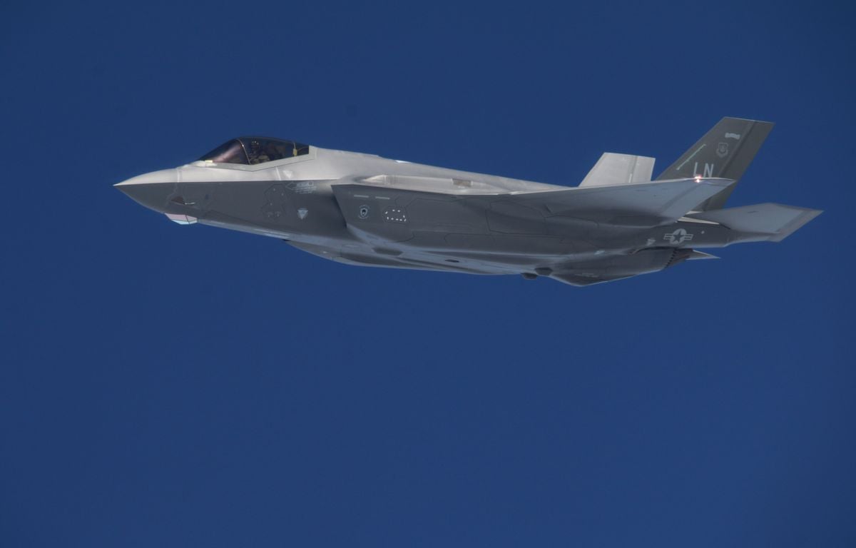 Suisse : Vers « une crise politique » à cause de l'« affaire des F-35 » et son surcoût proche du milliard de dollars ?