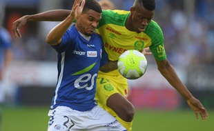 L'attaquant Kalifa Coulibaly face à Strasbourg.