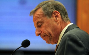L'ancien maire démocrate de San Diego, Bob Filner, devant la justice pour harcèlement sexuel pendant l'exercice de ses fonctions, a été condamné lundi à trois mois d'assignation à résidence et 1.500 dollars d'amende.