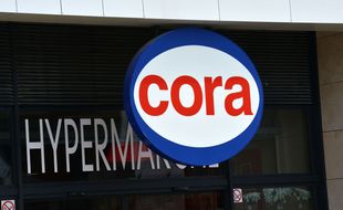 Illustration de l'enseigne d'un hypermarché Cora.