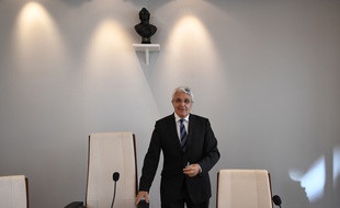 Gilles Bachelier, président de la cour administrative d'appel, a lu la décision des juges ce lundi