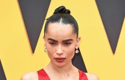 Zoë Kravitz en panique à cause du serpent de sa mère chez Taylor Swift