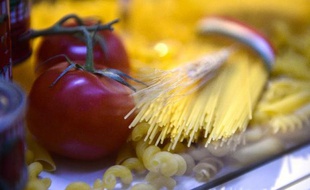 Pâtes et tomates disposées sur un stand du Salon international de l'agroalimentaire à Villepinte, près de Paris, le 19 octobre 2014