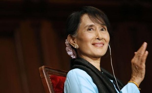 L'opposante birmane et prix Nobel de la paix Aung San Suu Kyi a annoncé être prête à diriger la Birmanie si son parti l'emporte aux élections, dans un entretien accordé jeudi à l'AFP au terme d'une tournée en Europe où elle a apprécié la "chaleur" de l'accueil des gens.