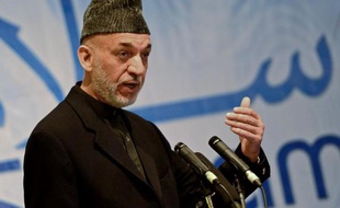 Cinq candidats à la présidentielle en Afghanistan ont participé mardi soir au premier débat télévisé de la campagne électorale, lors duquel ils se sont rejoints sur la nécessité de stabiliser au plus vite le pays menacé par des violences persistantes.