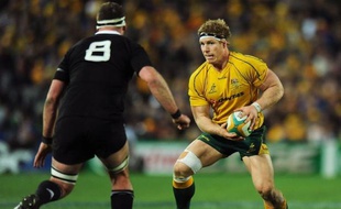 Le capitaine australien David Pocock, blessé au genou droit lors de la défaite face à la Nouvelle-Zélande samedi à Sydney (27-19) comptant pour la première journée du Four Nations, devra être opéré, a indiqué la Fédération australienne de rugby.