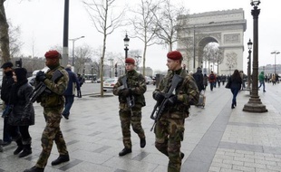 Le stade "rouge renforcé" du plan Vigipirate était déjà en vigueur depuis le début de l'intervention militaire lancée par la France au Mali en janvier pour stopper une avancée des islamistes armés vers le sud. Le stade ultime est le plan "écarlate", qui n'est donc pas déclenché.