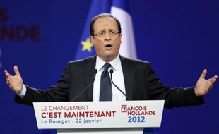En meeting au Bourget à trois mois pile du premier tour de la présidentielle, François Hollande s'est lancé avec énergie dimanche dans le combat élyséen en se posant en héritier et défenseur des valeurs de la gauche pour "changer le destin de notre pays".