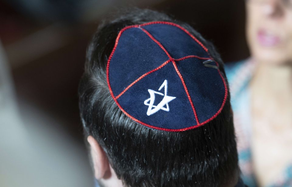 Antisémitisme Les EtatsUnis «préoccupés» de voir les Juifs allemands découragés de porter la kippa