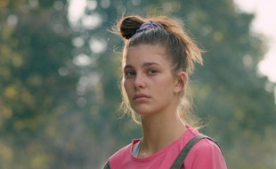 Camila Morrone dans « Mickey and the Bear » d'Annabelle Attanasio