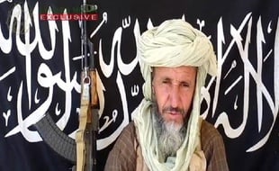 Image tirée d'une vidéo publiée le 25 décembre 2012 par Sahara Media, montrant l'émir d'Aqmi, Abdelhamid Abou Zeid. Le djihadiste aurait été tué par les forces français dans l'extrême Nord du Mali, a indiqué la télévision algérienne Ennahar TV le 28 février 2013.