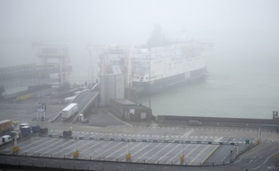 Un camion embarque sur un ferry à Douvres, le 31 janvier 2020 (illustration).