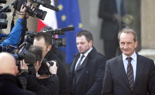 Gérard Longuet, le 2 mars 2011, à la sortie du conseil des ministres, à l'Elysée.