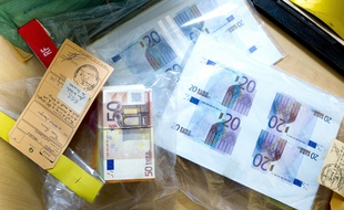 Des faux billets saisis en 2012, à Paris (illustration).