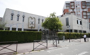 La synagogue de Créteil, le 25 mai 2014, ville dans laquelle deux jeunes juifs ont été agressés