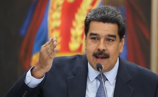 En avril 2018, avant une élection présidentielle au Venezuela, Nicolas Maduro avait répondu durement à Emmanuel Macron qui s'inquiétait du bon déroulement des élections dans le pays.
