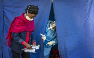 Un centre médical à Johannesburg, le 30 avril 2020.
