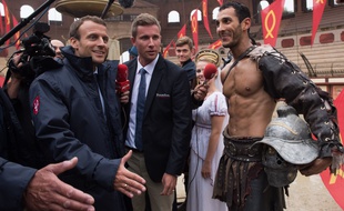 Emmanuel Macron en visite au Puy du Fou en 2016, lorsqu'il était encore ministre de l'Economie (illustration).