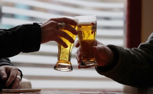 Les apéros néerlandais en Ardèche cet été sont préservés.