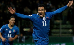 Quagliarella comme un fou le 14 octobre 2009. L'Italie peut voler vers l'Afrique du Sud.
