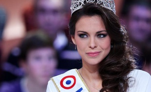 Marine Lorphelin, Miss France 2013, sur le plateau du «Grand Journal», le 11 décembre.