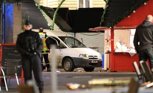 La camionette qui a fauché une dizaine de personnes sur le marché de Noël de Nantes le 22 décembre 2014.