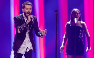 Eugent Bushpepa le 8 mai pendant le concours de l'Eurovision