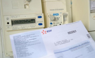Un compteur électrique et une facture EDF