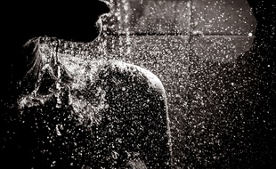"Ainsi, tous les jours, quelqu’un m’observait prendre ma douche."
