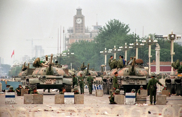 640x410_chars-armee-populaire-liberation