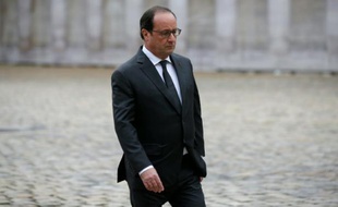 Le président François Hollande à l'Hôtel des Invalides lors d'une cérémonie militaire, le 19 novembre 2015