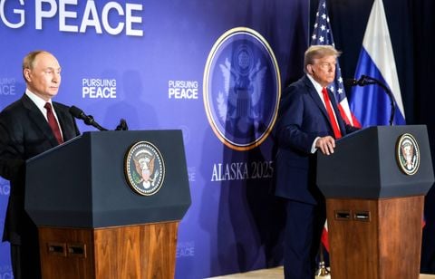 Que retenir de la rencontre entre Donald Trump et Vladimir Poutine ?