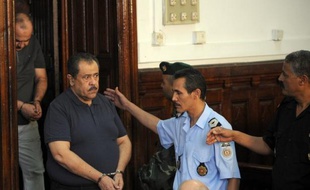 Un beau-frère du président déchu Zine El Abidine Ben Ali, Moncef Trabelsi, emprisonné en Tunisie, est décédé des suites d'une tumeur au cerveau, a appris vendredi l'AFP, un décès intervenant plus de deux ans après la révolution qui a chassé ce clan honni du pouvoir.