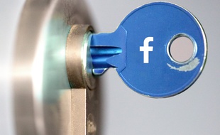 Facebook n’a pas fini de s’embourber dans les polémiques autour du détournement d'informations personnelles.