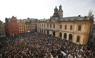 Manifestation devant l'Académie suédoise des Nobel à Stockholm le 19 avril 2018 en soutien à Sara Danius