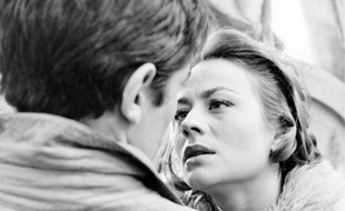 Lancée par Rocco et ses frères (à dr.) en 1960, Annie Girardot a tourné dans de nombreux succès et gagné trois césar, dont un pour La Pianiste en 2002 (à g.)