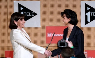 Anne Hidalgo et Rachida Dati se sont affrontées mercredi pour le premier débat de la campagne des élections municipales parisiennes, dans un duel courtois qui a permis à la première de défendre son bilan et d'avancer des propositions, notamment sur le logement et la pollution.
