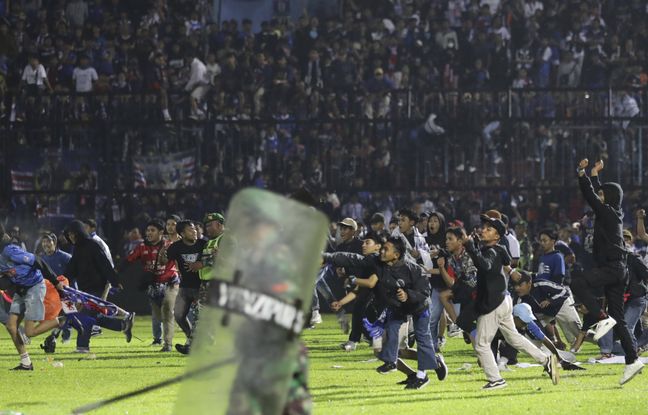 Indonésie : le chef de la police locale limogé après la bousculade meurtrière dans un stade