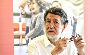 Alain Anziani, président de Bordeaux Métropole et maire PS de Mérignac