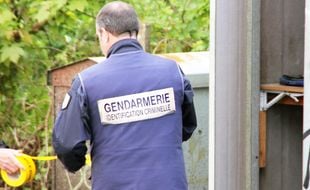 Un gendarme de l'identification criminelle. Illustration.