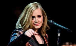 Adele sur Skavlan TV à Londres le 3 décembre 2015