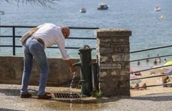 Productivité, consommation, mortalité… Combien ça coûte une canicule ?