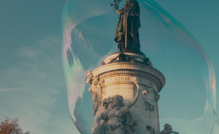 Image tirée du film Paris est à nous