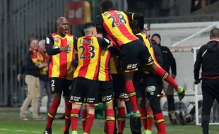 La joie des Lensois après leur succès lundi soir face à Sochaux