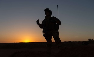Un soldat de l'opération Barkhane au Niger