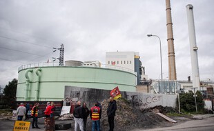 Des syndicalistes CGT en grève devant la centrale à charbon de Gardanne, ici en 2020