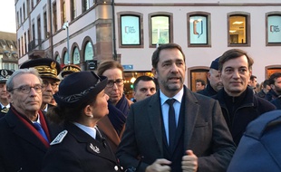 Le ministre de l'Intérieur Christophe Castaner aux côtés de Roland Ries (à gauche) et d'Alain Fontanel (à droite).