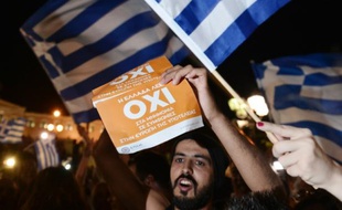 La victoire du non au référendum célébrée le 5 juillet 2015 à Athènes